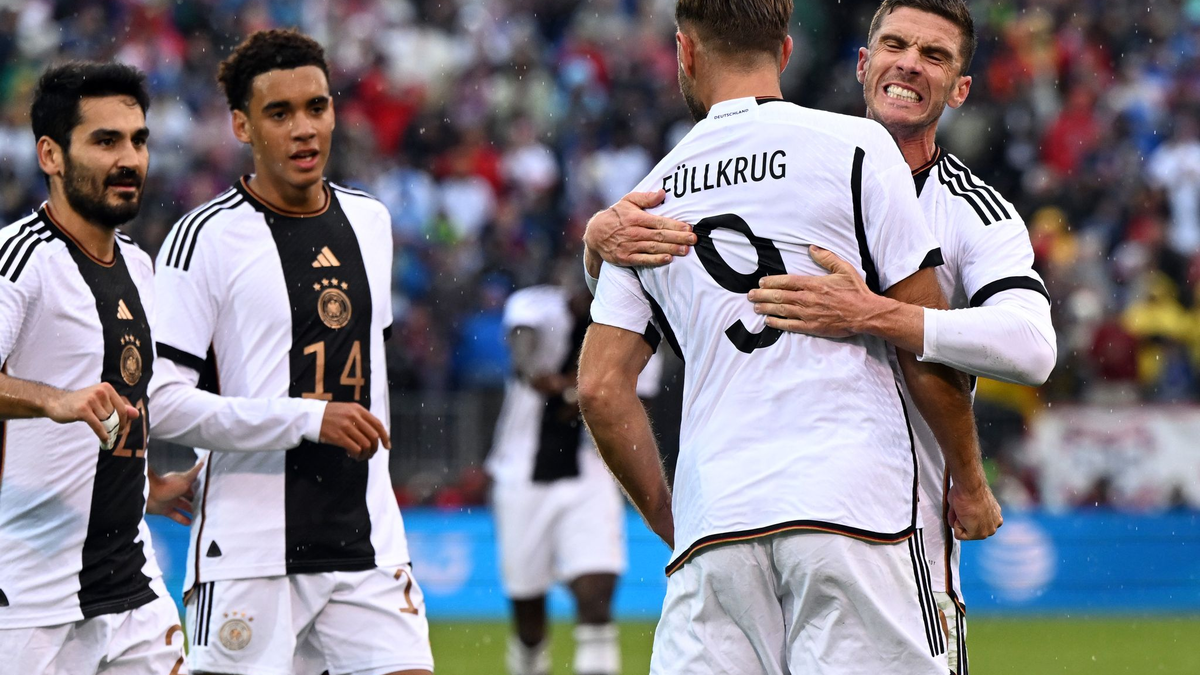 Ilkay Gündogan (l) und Niclas Füllkrug (2.v.r.) erzielten die ersten beiden Tore unter DFB-Coach Julian Nagelsmann. - Foto: Federico Gambarini/dpa