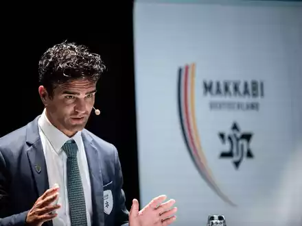 Makkabi-Präsident Alon Meyer findet, dass der Deutsche Fußball-Bund und der Deutsche Olympische Sportbund mehr tun könnten. - Foto: Fabian Strauch/dpa