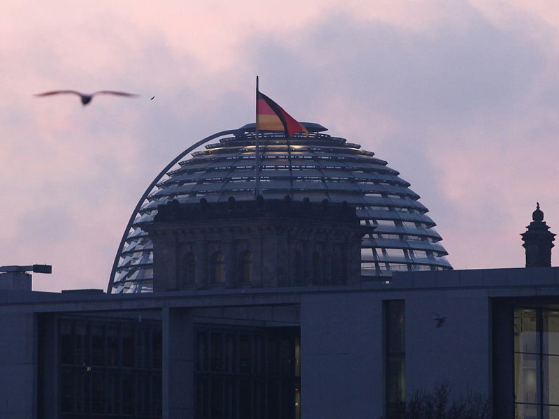 Reichstagskuppel bei Sonnenaufgang (Archiv) - Foto: über dts Nachrichtenagentur
