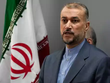 «Jeder hat Szenarien entworfen, und jeder hat die Hand am Abzug»: der iranische Außenminister Hussein Amirabdollahian. - Foto: Hussein Malla/AP/dpa