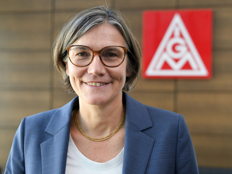 IG-Metall-Chefin Benner ist klar: Die Arbeitnehmer in der Metall- und Elektroindustrie haben «enormes geleistet und gleichzeitig auf viel verzichtet». - Foto: Arne Dedert/dpa