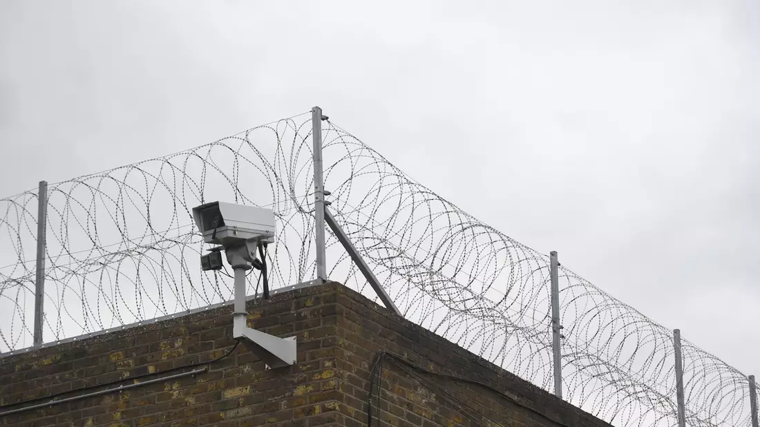 Nicht nur werden mehr Menschen in Großbritannien zu Haftstrafen verurteilt, sie erhalten auch längere Haftstrafen. - Bild: Victoria Jones/PA/dpa