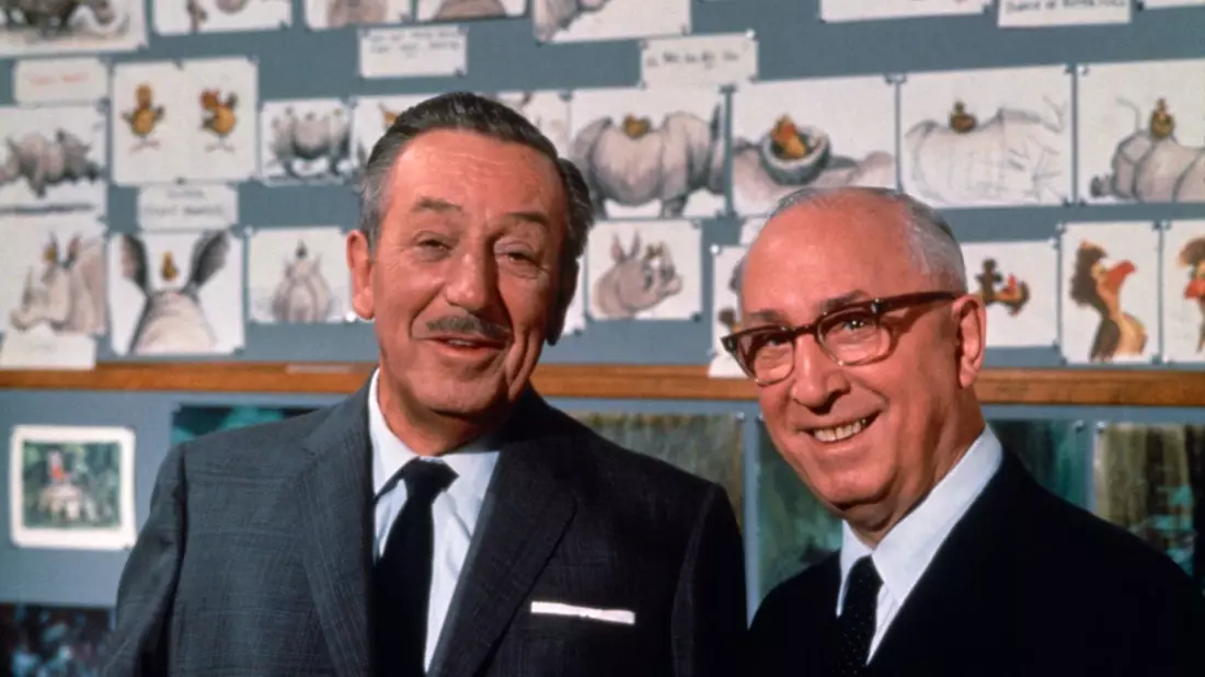 Walt (l) und Roy Disney im Jahr 1967. - Bild: Disney/Walt Disney Photo Library/dpa