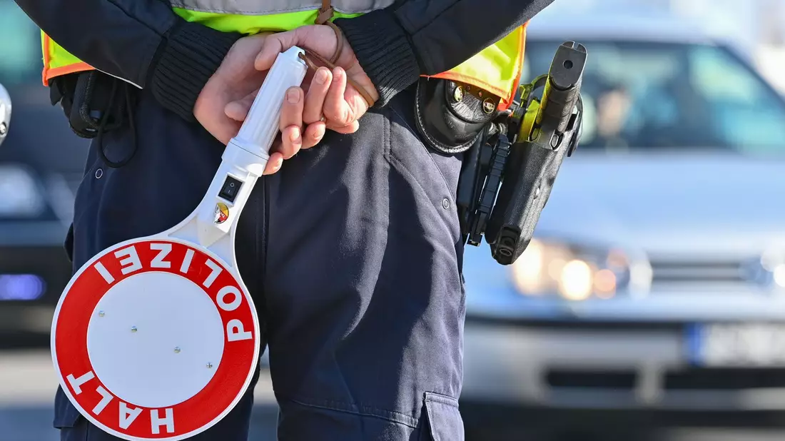 Bundesinnenministerin Faeser will stationäre Grenzkontrollen für die Grenzen zu Polen, Tschechien und der Schweiz bei der EU-Kommission anmelden. - Bild: Patrick Pleul/dpa-Zentralbild/ZB