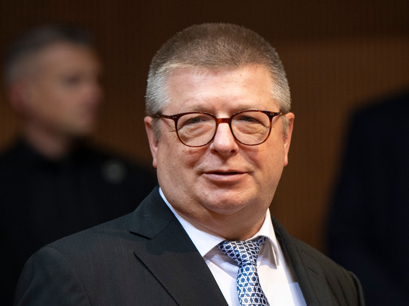 Die «Einstiegsschwelle» in den Rechtsextremismus sei gesunken, sagt der Präsident des Bundesamtes für Verfassungsschutz, Thomas Haldenwang. - Foto: Monika Skolimowska/dpa