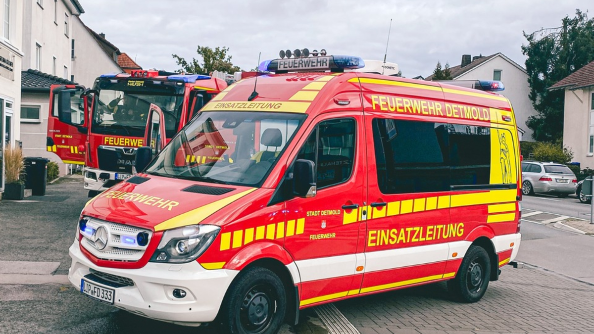 FW-BN: Busunfall auf BAB 562 endet glimpflich - Foto: presseportal.de