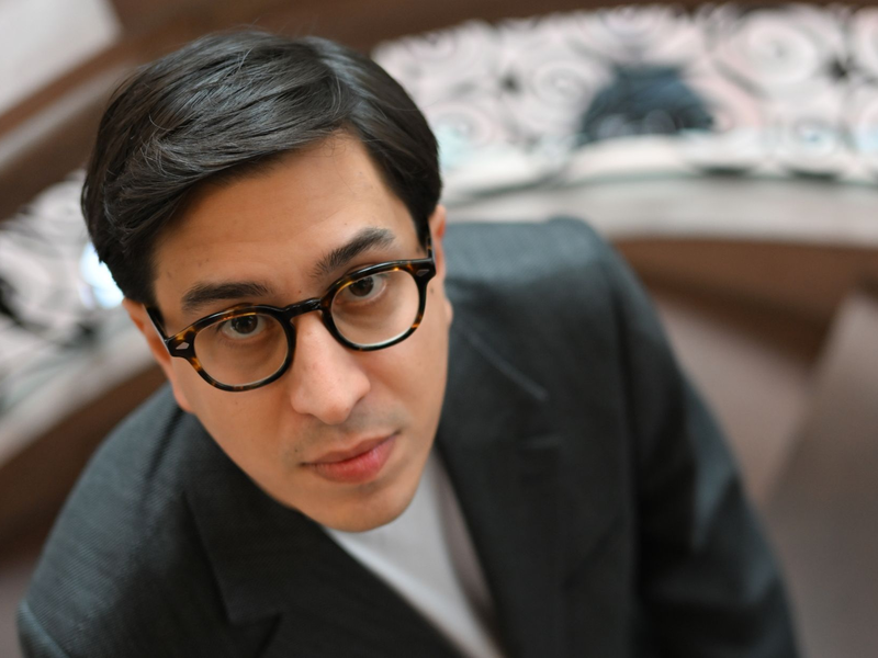 Für seinen Roman «Echtzeitalter» wird Tonio Schachinger mit dem Deutschen Buchpreis ausgezeichnet. - Foto: Arne Dedert/dpa