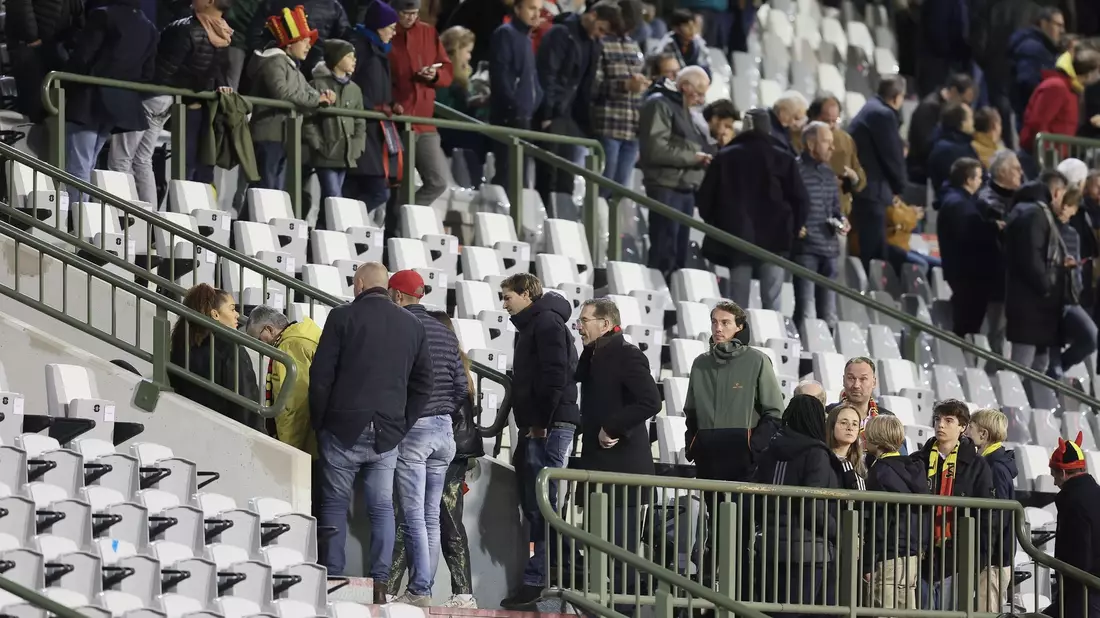 Nach tödlichen Schüssen auf zwei Schweden in Brüssel ist das Qualifikationsspiel abgebrochen worden. - Bild: Bruno Fahy/Belga/dpa