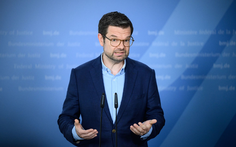 Justizminister Marco Buschmann bei einer Pressekonferenz im Bundesministerium der Justiz. - Foto: Bernd von Jutrczenka/dpa