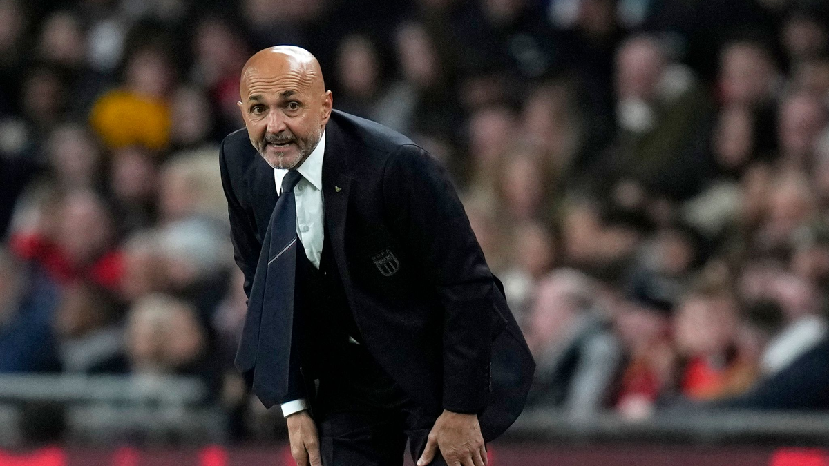 Italiens Trainer Luciano Spalletti steht mit seinem Team unter Druck. - Foto: Kirsty Wigglesworth/AP/dpa