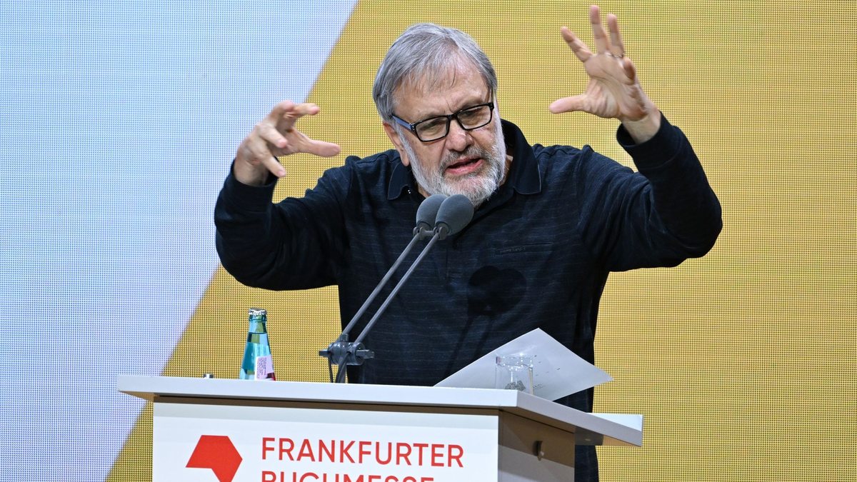 Der slowenische Philosoph Slavoj Zizek bei der Eröffnungsfeier der Frankfurter Buchmesse. - Foto: Arne Dedert/dpa