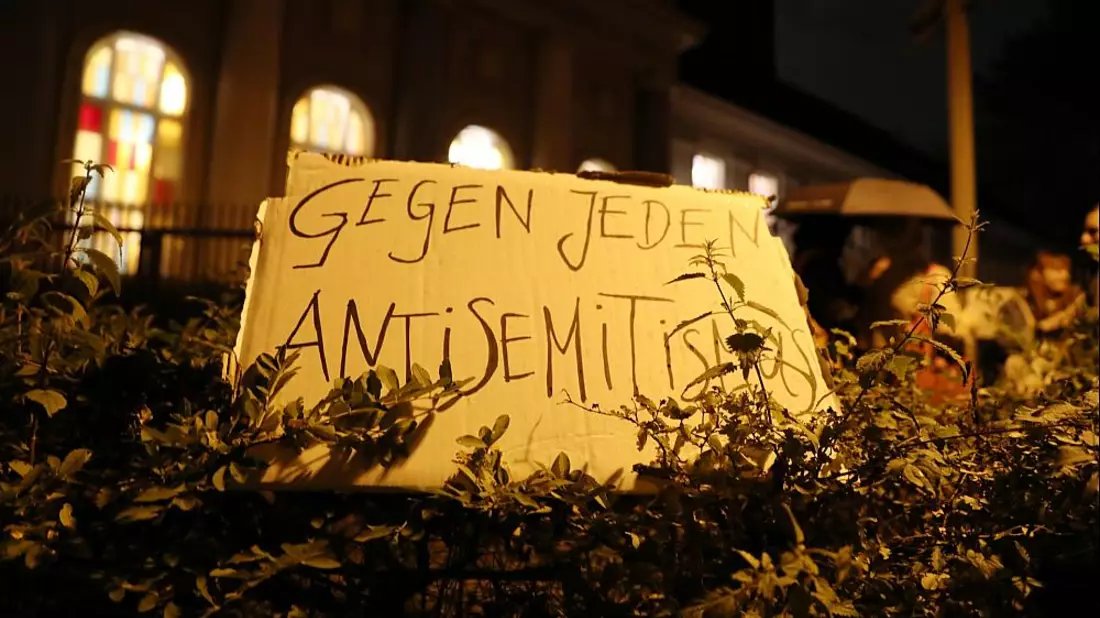 Mahnwache vor der Synagoge (Archiv) - Bild: über dts Nachrichtenagentur