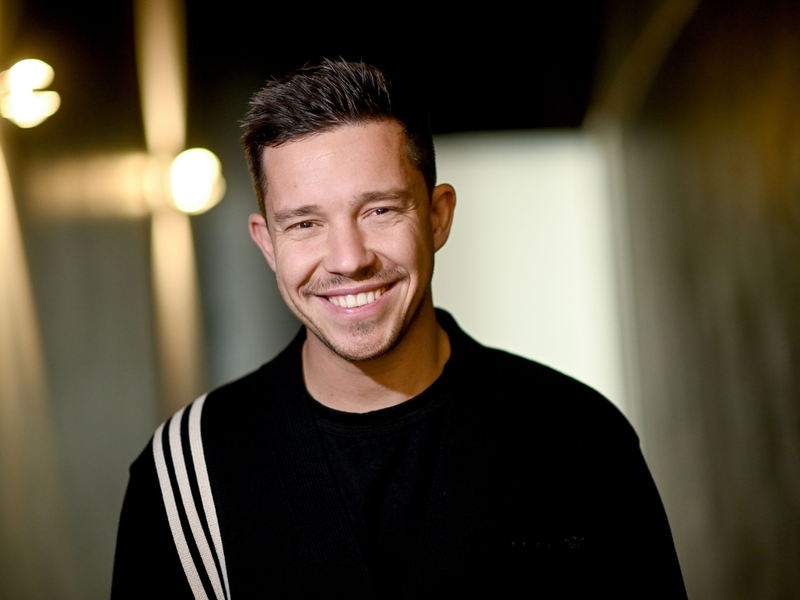 Popstar Nico Santos wird im kommenden Jahr erstmals Vater und will deshalb in den nächsten Monaten etwas kürzertreten. - Foto: Britta Pedersen/dpa