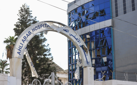 «Die Zerstörung des Krankenhauses gestern hat den Druck auf dieses bröckelnde, angeschlagene und traurige Gesundheitssystem weiter erhöht», sagt UN-Nothilfekoordinator Martin Griffiths. - Foto: Mohammad Abu Elsebah/dpa «Die Zerstörung des Krankenhauses gestern hat den Druck auf dieses bröckelnde, angeschlagene und traurige Gesundheitssystem weiter erhöht», sagt UN-Nothilfekoordinator Martin Griffiths. - Foto: Mohammad Abu Elsebah/dpa