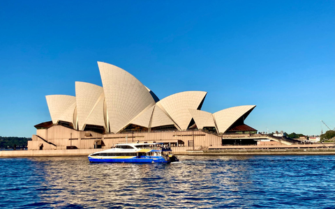Das Sydney Opera House wurde von dem dänischen Architekten Jørn Utzon (1918-2008) entworfen. - Foto: Carola Frentzen/dpa Das Sydney Opera House wurde von dem dänischen Architekten Jørn Utzon (1918-2008) entworfen. - Foto: Carola Frentzen/dpa