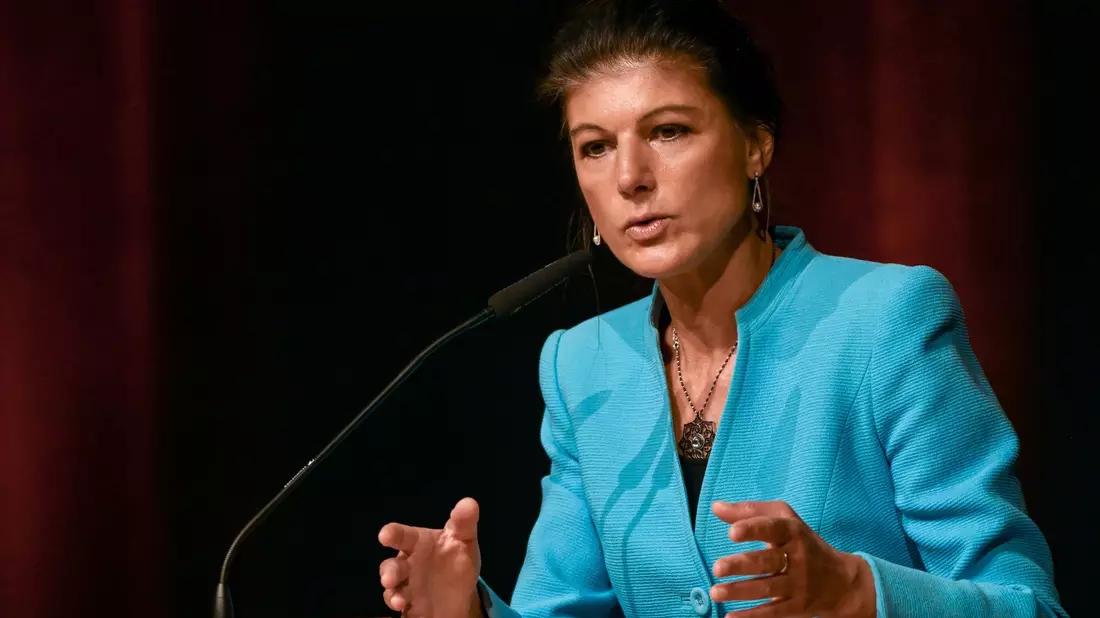 Sahra Wagenknecht will mit der Parteineugründung nach eigenen Angaben Druck machen. - Bild: Heiko Rebsch/dpa