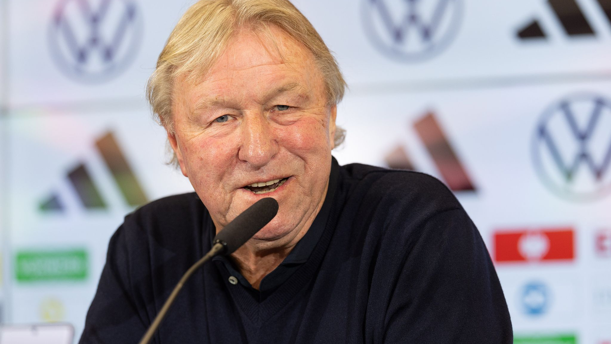 Springt zum zweiten Mal bei den DFB-Frauen ein: Horst Hrubesch. - Foto: Jürgen Kessler/dpa