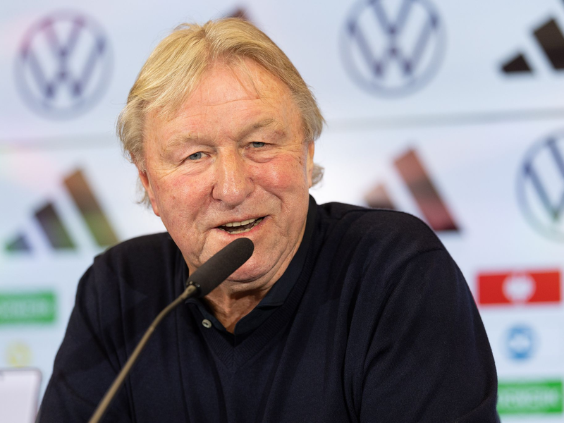 Will mit den DFB-Frauen das Olympia-Ticket lösen: Horst Hrubesch. - Foto: Jürgen Kessler/dpa