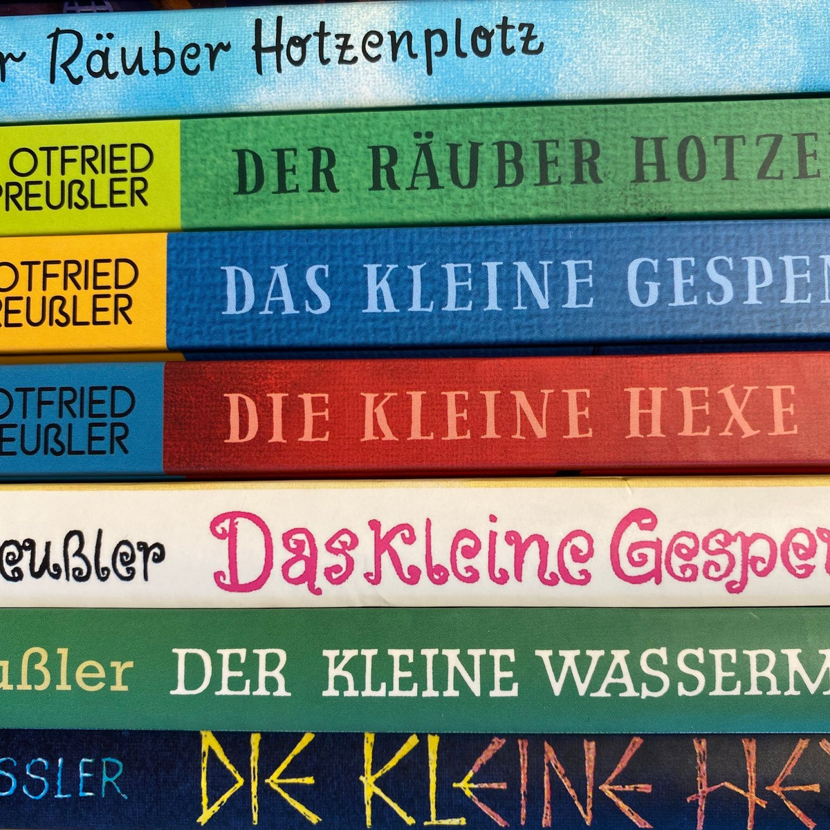 Die Bücher von Otfried Preußler sind allesamt Kinder- und Jugendbuchklassiker. - Foto: Insa Sanders/dpa