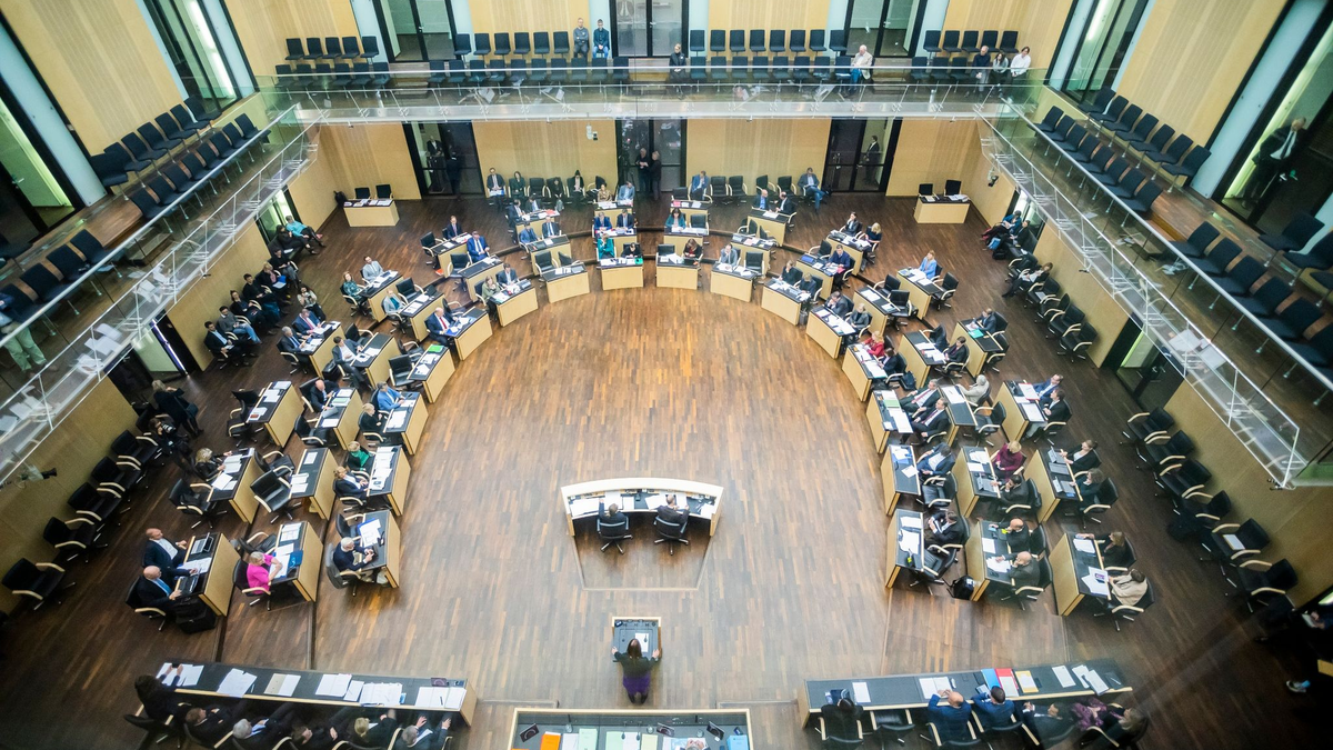 Regelsätze für Bürgergeld und Sozialhilfe steigen. Der Bundesrat stimmte einer entsprechenden Verordnung der Bundesregierung zu. - Foto: Christoph Soeder/dpa