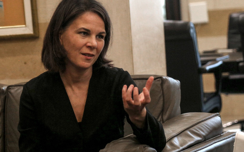 BundesauĂenministerin Baerbock fordert fordert Umsetzung von UN-Resolution im Libanon. - Foto: Marwan Naamani/dpa BundesauĂenministerin Baerbock fordert fordert Umsetzung von UN-Resolution im Libanon. - Foto: Marwan Naamani/dpa