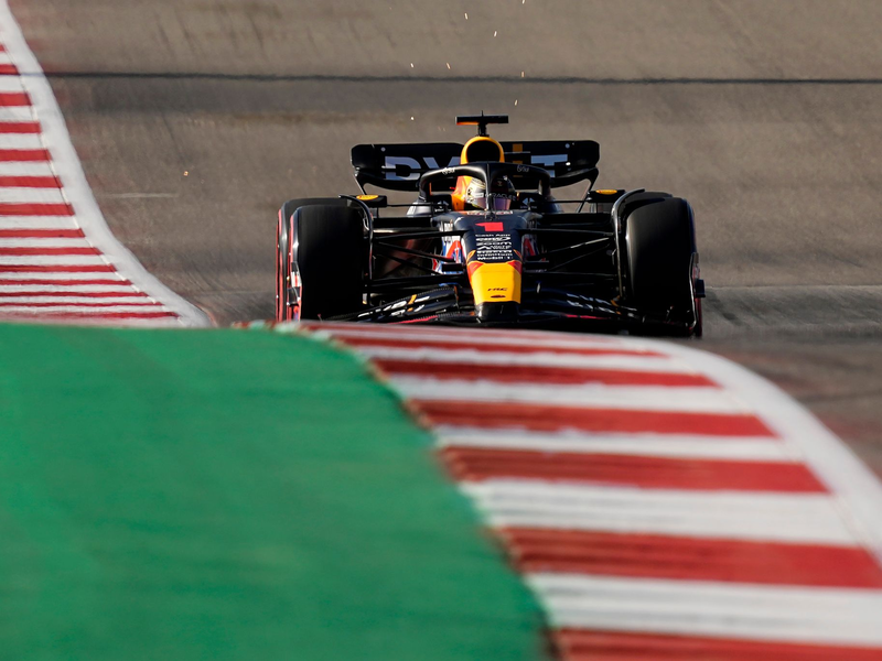 Er startet bei Großen Preis von Austin als Erster: Red-Bull-Pilot Max Verstappen. - Foto: Eric Gay/AP