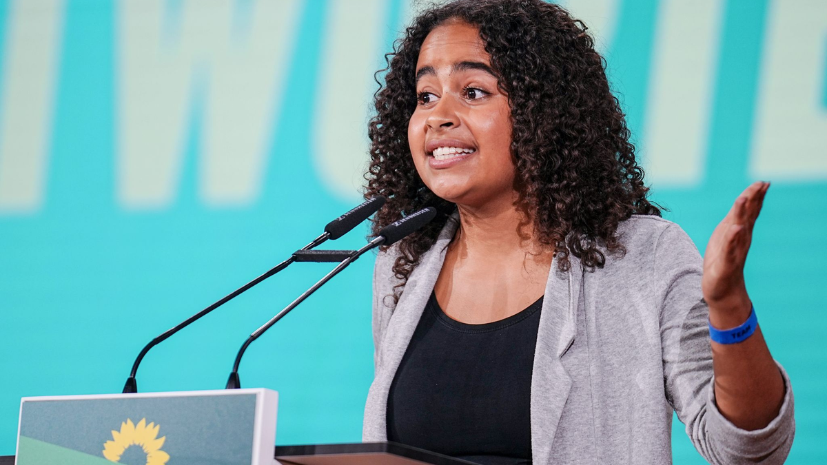 Sarah Lee Heinrich wurde als Bundessprecherin der Grünen Jugend verabschiedet. - Foto: Kay Nietfeld/dpa