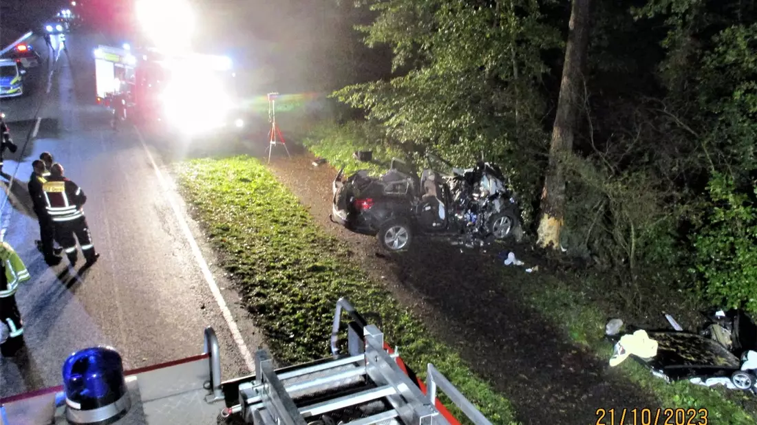 POL-ROW: ++Schwerer Verkehrsunfall mit vier Verletzten in Basdahl++ Stromausfall im Bereich Scheeßel und Sottrum++ - Bild: presseportal.de
