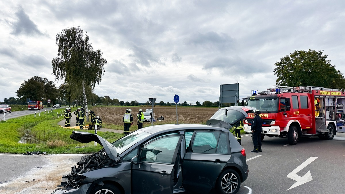 FFW Schwalmtal: Technische Hilfeleistung nach Verkehrsunfall - Foto: presseportal.de