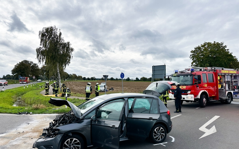 FFW Schwalmtal: Technische Hilfeleistung nach Verkehrsunfall - Foto: presseportal.de
