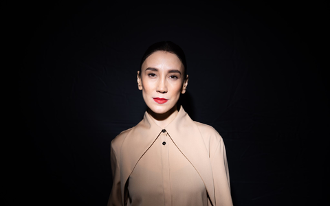 Am Donnerstag gibt Sibel Kekilliihr Theaterdebüt am «Berliner Ensemble». - Foto: Christoph Soeder/dpa