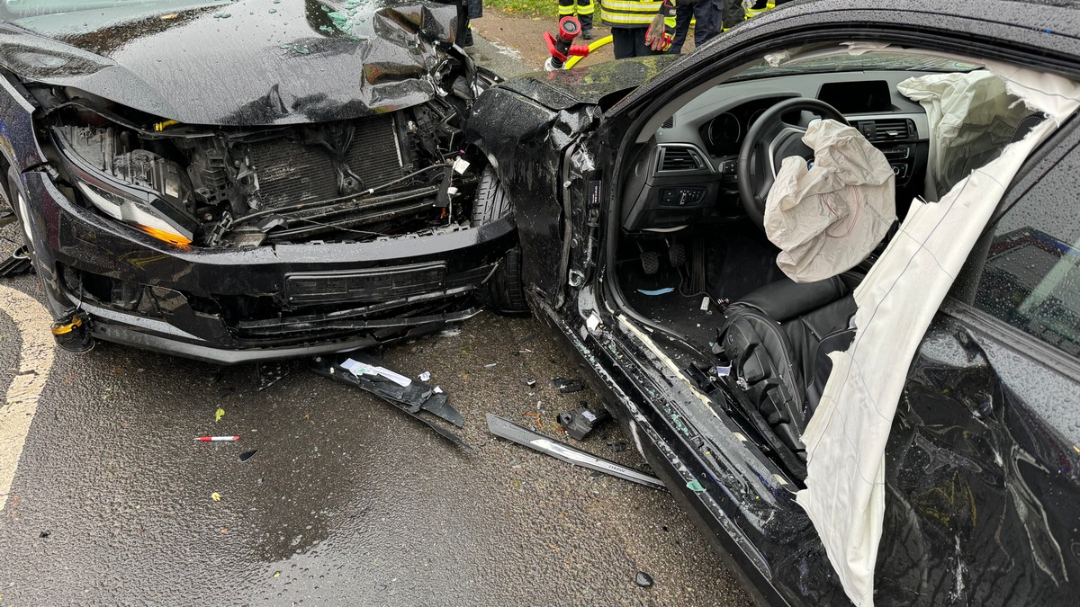 FFW Fredenbeck: Einsatzreiches Wochenende für die Einsatzkräfte der Samtgemeinde Fredenbeck - Foto: presseportal.de