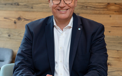 Frühwarnsystem in der Wohngebäudeversicherung: das innovative GROHE Sense Wasserstopp-System wird kostenfreier Bestandteil der All-Risk Deckung der Bayerischen - Foto: presseportal.de