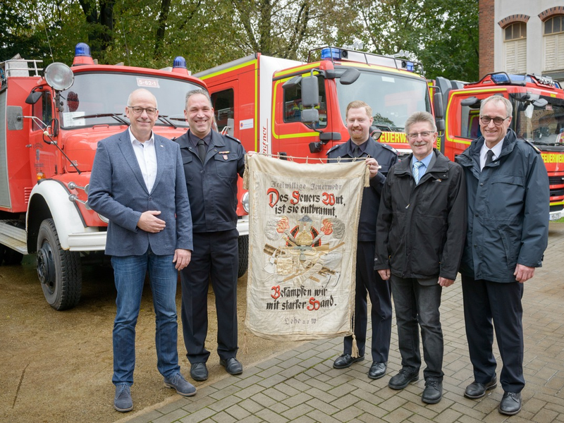 FW Bremerhaven: Freiwillige Feuerwehr Bremerhaven-Lehe feiert ihr 25-jÀhriges JubilÀum - Foto: presseportal.de