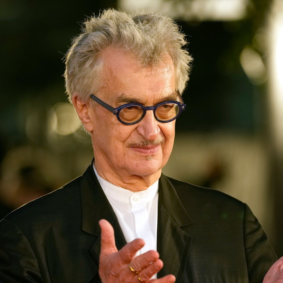 Wim Wenders bei der Eröffnungszeremonie des 36. Tokyo International Film Festival (TIFF) . - Foto: Shuji Kajiyama/AP/dpa