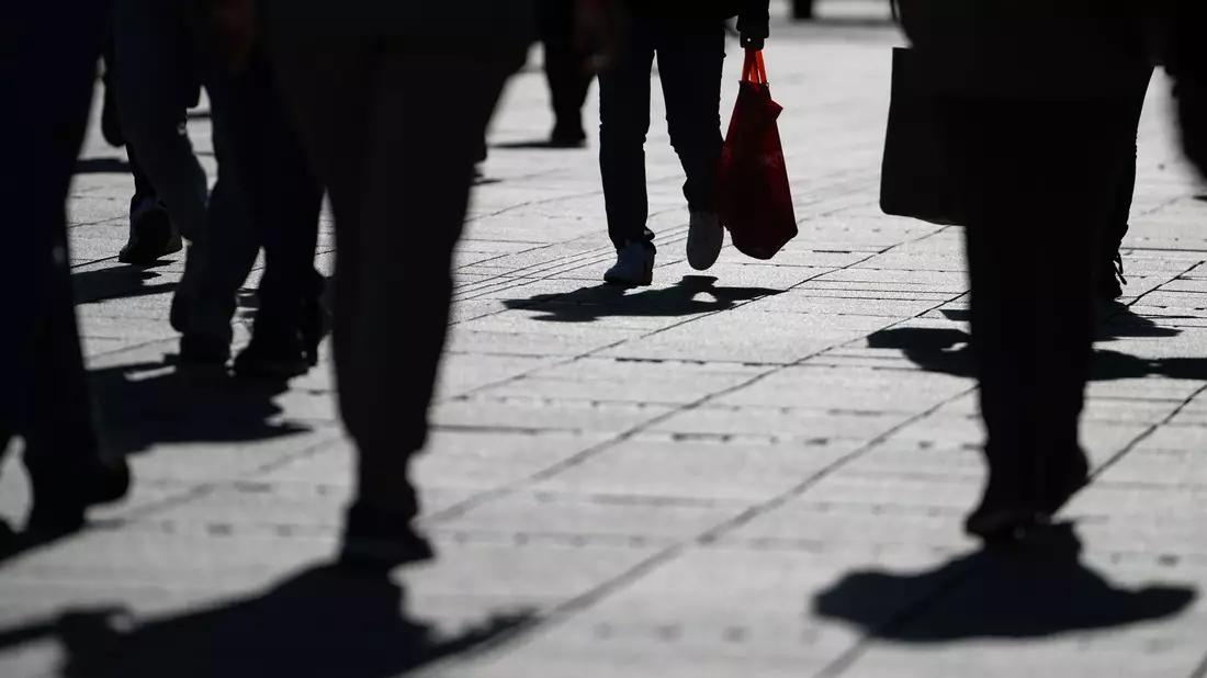 Tiefstand: Geringer war die Kauflust der Menschen in Deutschland zuletzt während der Finanzkrise im Jahr 2008. - Bild: Marijan Murat/dpa