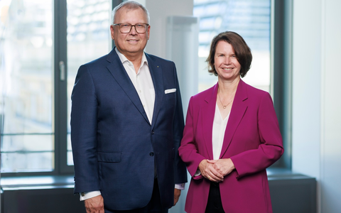 Raiffeisen-Volksbank Aschaffenburg und Frankfurter Volksbank Rhein/Main kooperieren und streben Fusion in 2024 an - Foto: presseportal.de Raiffeisen-Volksbank Aschaffenburg und Frankfurter Volksbank Rhein/Main kooperieren und streben Fusion in 2024 an - Foto: presseportal.de