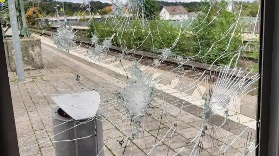 BPOL-KS: Vandalismusschaden im Bahnhof Edermünde-Grifte - Bild: presseportal.de