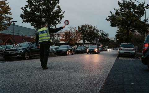 POL-Bremerhaven: Licht-Test-Aktion 2023 - Polizei führt Beleuchtungskontrollen für mehr Sicherheit im Straßenverkehr durch - Foto: presseportal.de