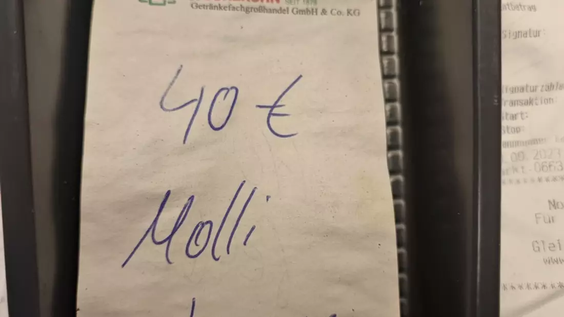 POL-STD: Polizei Fredenbeck sucht Eigentümer von aufgefundener Geldkassette oder möglichen Diebstahlstatort - Bild: presseportal.de