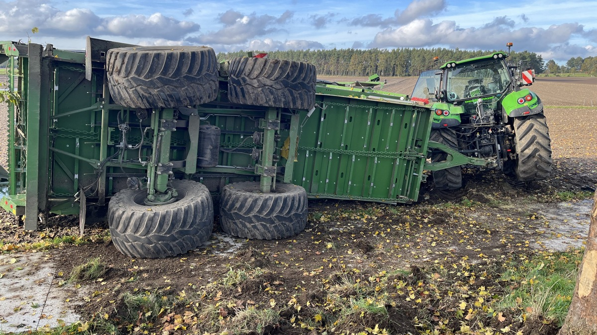 POL-LG: ++ Melbeck - Autofahrer nach Unfall schwer verletzt ++ Weste, OT. Oetzendorf - GPS-Empfänger und Displays entwendet ++ Natendorf - Trecker schlingert, Hänger kippt um - Fahrer leicht verletzt ++ - Foto: presseportal.de