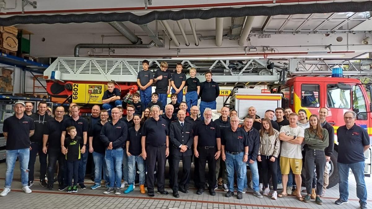 FW Ratingen: Verkehrsunfall auf der Autobahn A 524 - Foto: presseportal.de