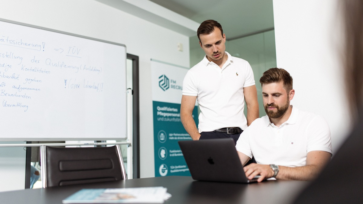 Max Grinda klärt auf: Pflegeunternehmen sind keine Versuchskaninchen - Darum brauchen Geschäftsführer eine klare Recruiting-Strategie - Foto: presseportal.de