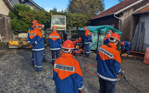 FW-AR: 24 Stunden 'Übungsschicht' für die Jugendfeuerwehr - Foto: presseportal.de
