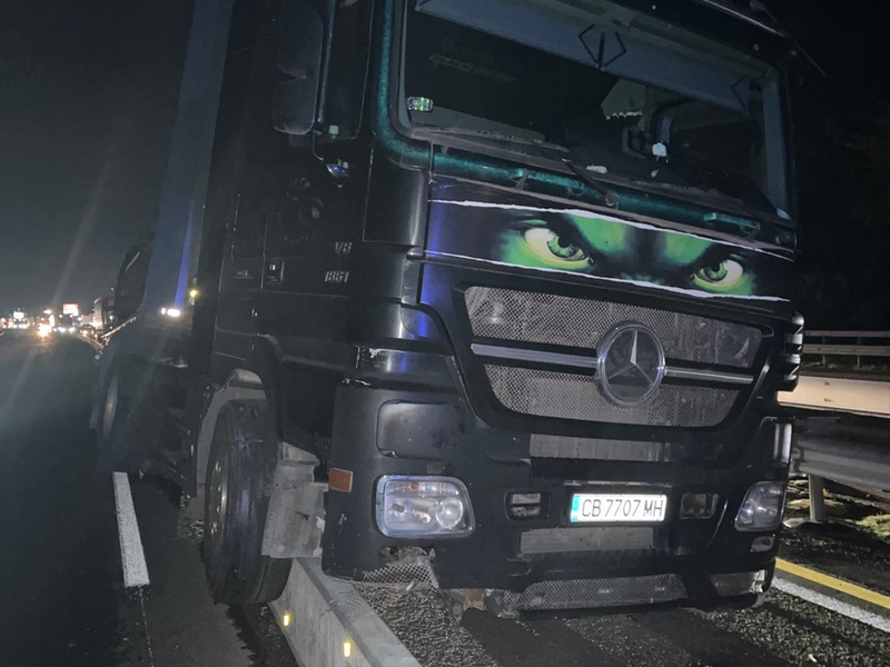 POL-VDKO: LKW Unfall im Baustellenbereich verursacht erhebliche Verkehrsstörungen - Foto: presseportal.de