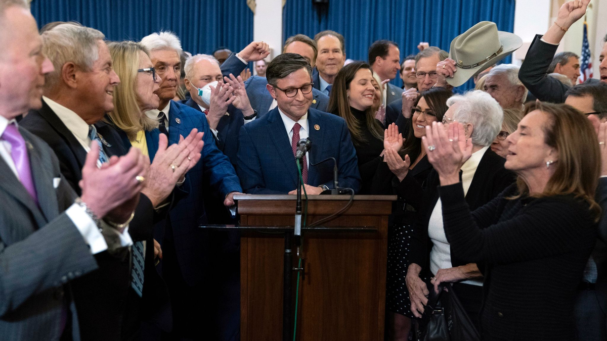 Für Mike Johnson deutet sich eine Schlappe im ersten Anlauf bei der Wahl zum Vorsitzenden des US-Repräsentantenhauses an. - Foto: Jose Luis Magana/AP/dpa