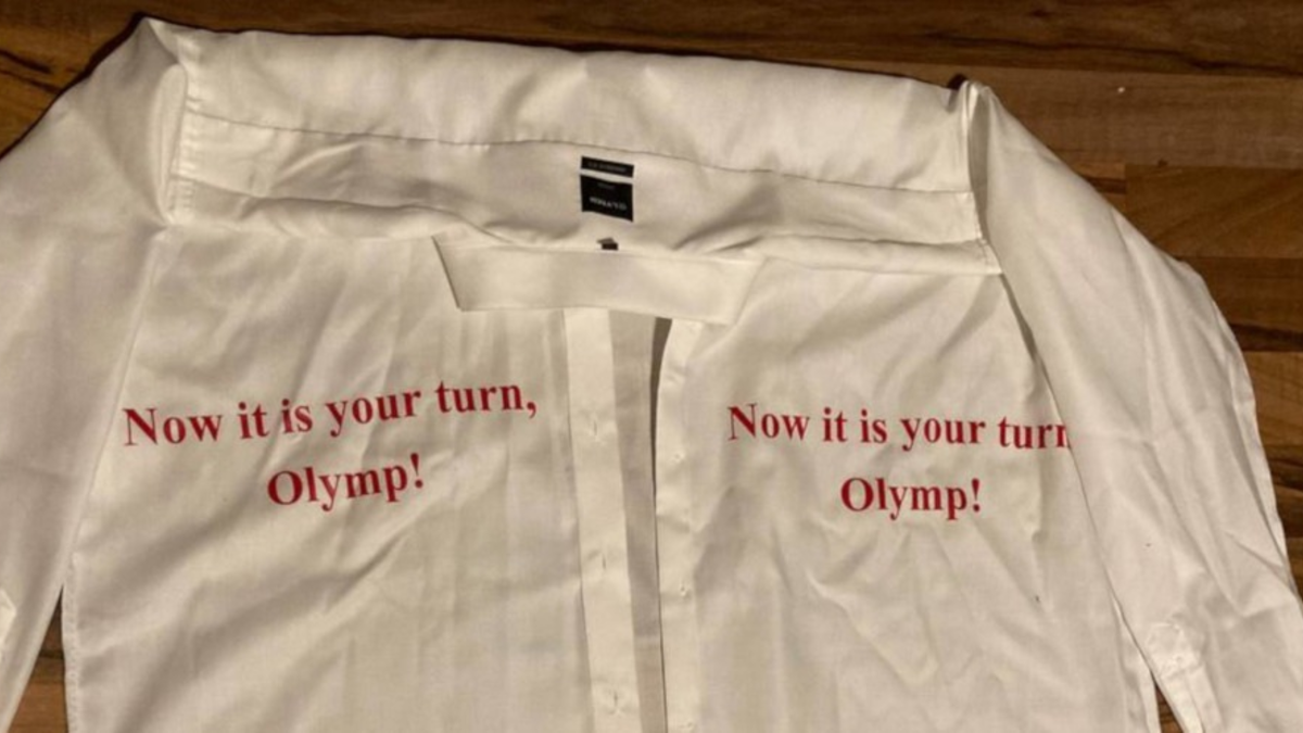 Jetzt bist du dran, OLYMP! / Offizielle Beschwerde gegen deutsches Modeunternehmen - Foto: presseportal.de