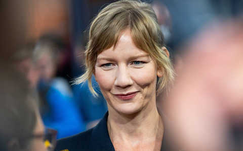 In «The Zone of Interest» spielt Sandra Hüller die Ehefrau des KZ-Kommandanten Rudolf Höß. - Foto: Jonas Walzberg/dpa