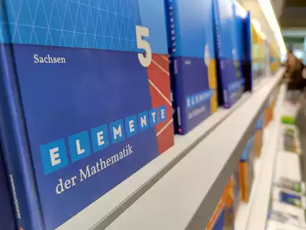 Mathematik-Schulbücher (Archiv) - Foto: über dts Nachrichtenagentur