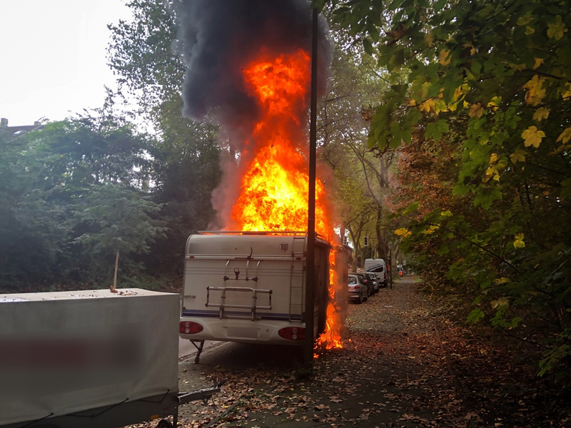 POL-BO: Zwei Fahrzeugbrände in Bochum - Polizei sucht Zeugen - Foto: presseportal.de